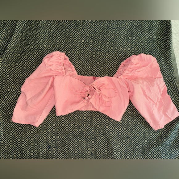 FARM Rio Pink Puffed Shoulder Crop Top - Picture 1 of 3